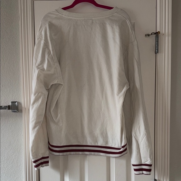 Warner Bros. Hogwarts Off-White and Maroon Sweater - Picture 5 of 5